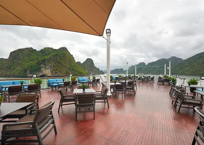 Paradise Grand Cruise - Lan Ha Bay  Hạ Long