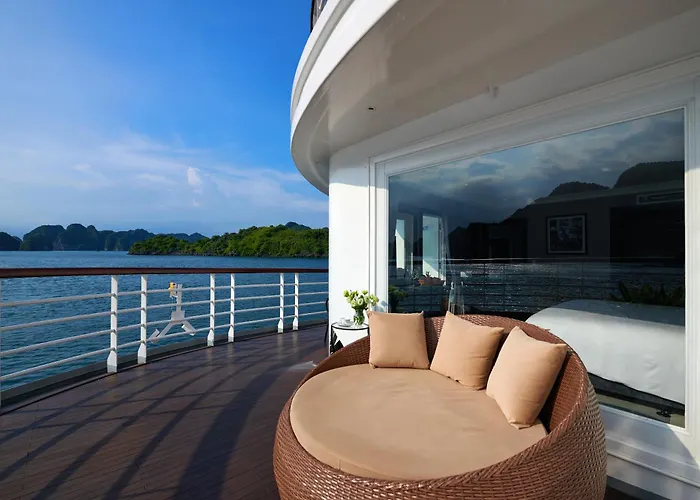 Paradise Grand Cruise - Lan Ha Bay 5*