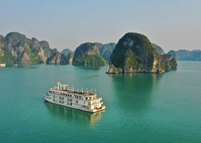  Paradise Grand Cruise - Lan Ha Bay