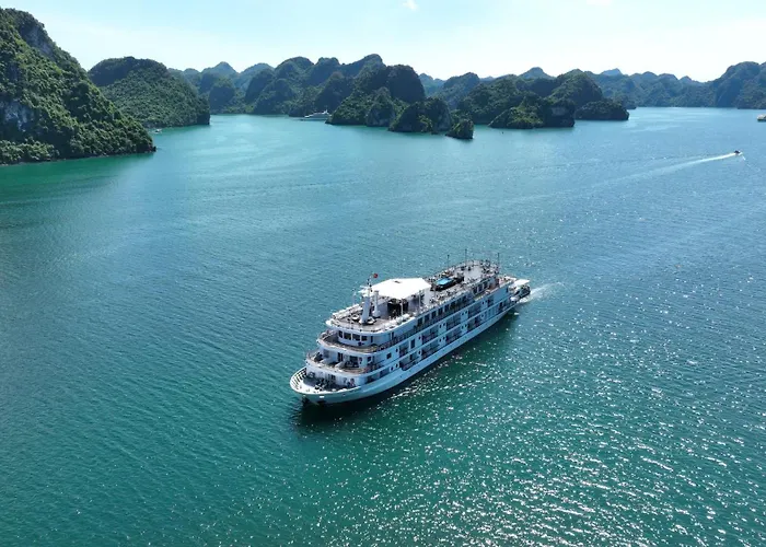 Paradise Grand Cruise - Lan Ha Bay