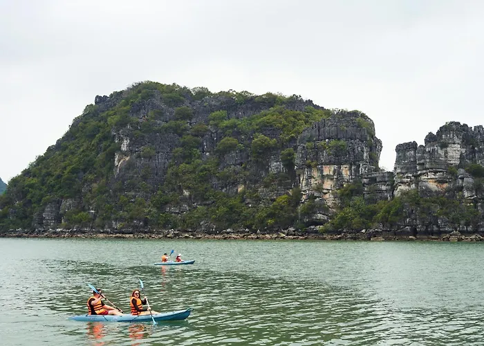 Paradise Grand Cruise - Lan Ha Bay  Hạ Long