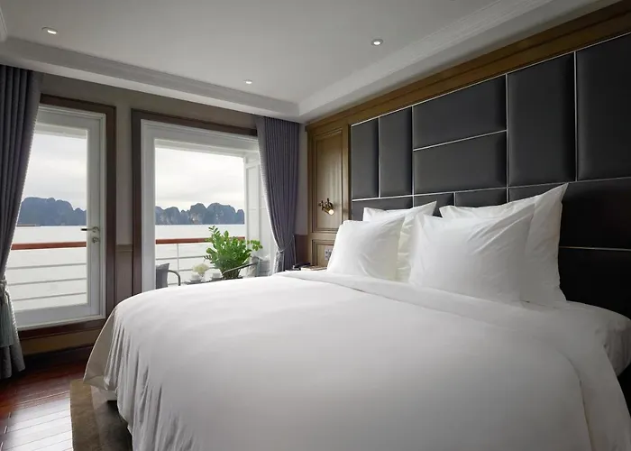 Paradise Grand Cruise - Lan Ha Bay