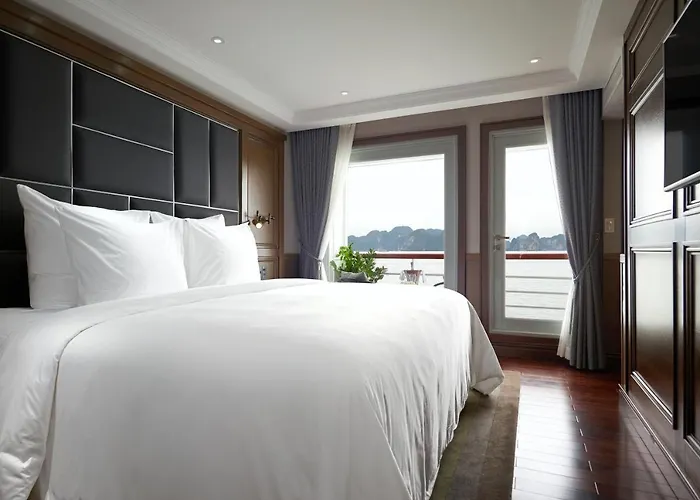 Paradise Grand Cruise - Lan Ha Bay